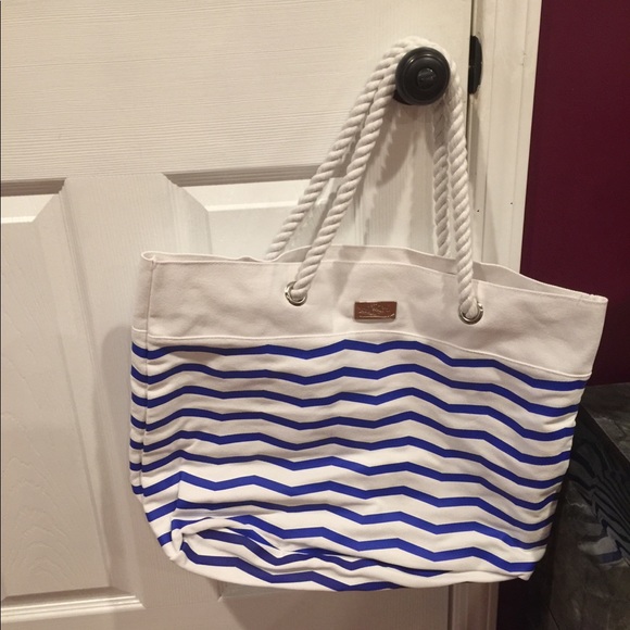 🏖🏝 Brand New white Beach Tote 😎 - Picture 1 of 2